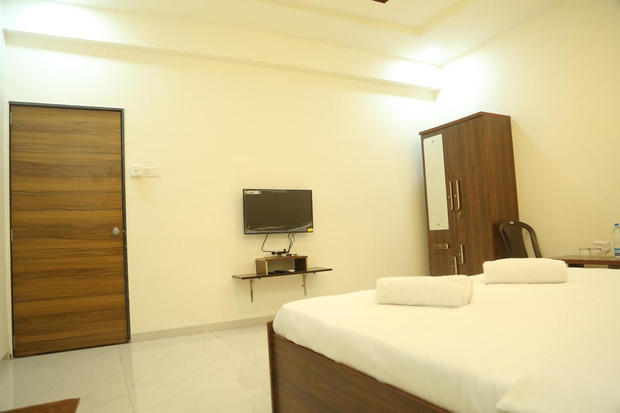Rudraksh Nagthane Satara Exterior photo